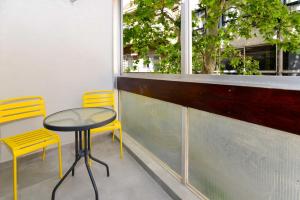 Athens industrial design apt 5 min from Metro