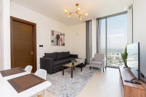 CitiHome - Stylish and Vibrant 2BR at Creek Vistas