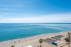 BEACHFRONT -- NEW LUXURY Apartment -- 1ª Linea Playa -- Fuengirola CITY CENTER -- Private PARKING -- Panoramic Sea Views --
