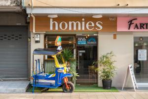 Homies Ratchada Hotel