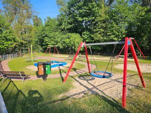 Apartament przy Loftach u Scheiblera parking podziemny, Śniadaniownia