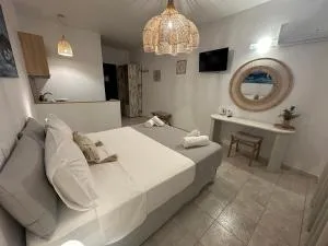 Dedes Apartments - Скала