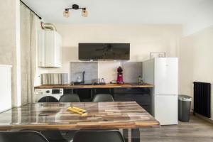 La Lauve - Studio climatisé avec piscine partagée