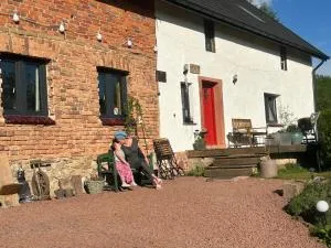 Klimatyczny wiejski dom w górach Sowich - Przygórze 201 - Wyganow