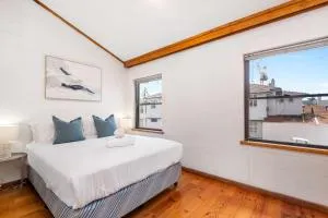 14 Cottesloe - Steps From Beach - Sleeps 2 - Rottnest Island