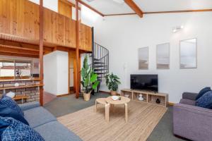 14 Cottesloe - Steps From Beach - Sleeps 2