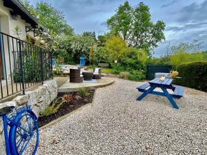 Maisons de vacances GITE avec JACUZZI PRIVATIF 4 etoiles 90m2 pour 3 personnes : photos des chambres