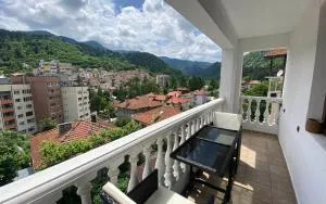 Къща за гости Константин и Елена - гр. Девин - Девін