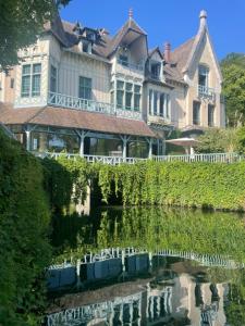 Hotels Le Moulin De Connelles : photos des chambres