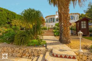 Villa Bella Costa by Abahana Villas