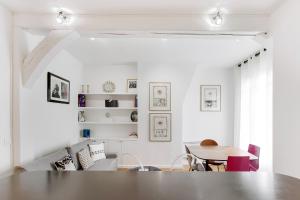 Pick A Flats Apartment in Saint Germain - Rue de Buci