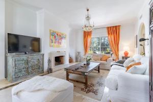2 bed apt in Nueva Andalucia