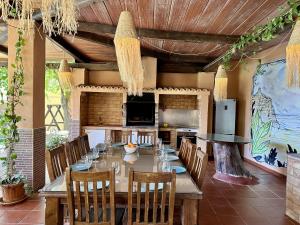 Villa by Playa den Bossa & Ibiza town 7min, BBQ