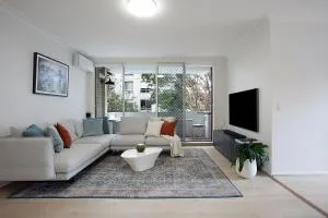 Surfers Paradise Bondi Beach - Bondi