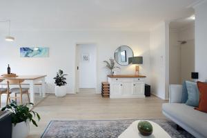 Surfers Paradise Bondi Beach