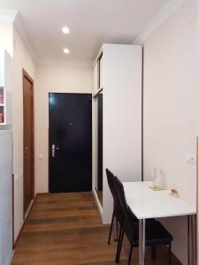 Уютный номер с видом на горы