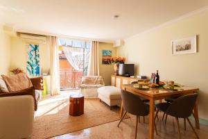 Appartements LA CASA AP4409 By Riviera Holiday Homes : photos des chambres