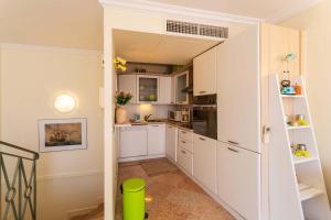Appartements LA CASA AP4409 By Riviera Holiday Homes : photos des chambres