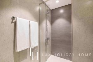 LUX The Dubai Hills Executive Suite