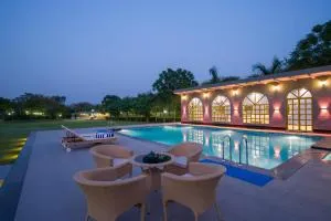 ELIVAAS 6 BHK Farmhouse with Pvt Pool & Garden - Enchantia - Sohna