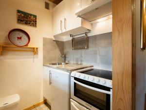 Studio tout confort 3 voyageurs, proche pistes et commerces - FR-1-304-79