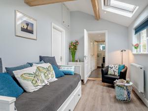 1 Bed in Chideock 94617