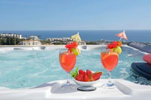 Sea View Penthouse with Private Jacuzzi & Huge Terrace , Cala 4