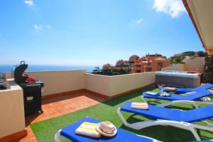 Sea View Penthouse with Private Jacuzzi & Huge Terrace , Cala 4