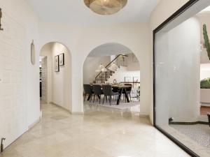 Villa Byron, private pool, walking distance to Puerto Banus