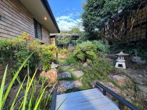 Tranquil Japanese-Gardens Retreat