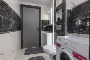 6-Şehir Merkezinde Büyük Modern Daire