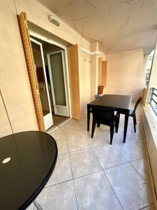 Superbe appartement 2P climatisé - Plages à pieds