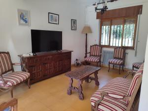 Charming 6-Bed Chalet in Llanes