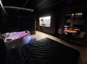 Premium Bubble Jacuzzi Apartment