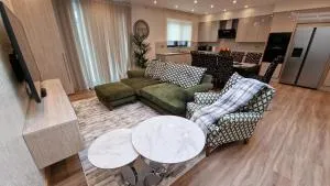 Deluxe House - 雷德布里奇