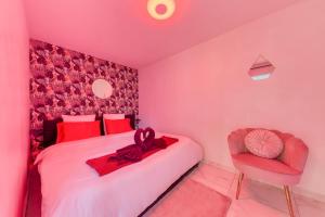 Appartements La belle Hirondelle - Love Room Jacuzzi : photos des chambres