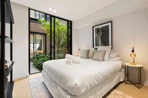 Luxurious Parkside 4BR Terrace House wGarage