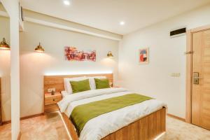 Elephant In The Room