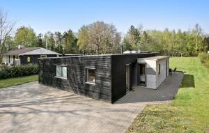 Amazing Home In Løgstør With Kitchen