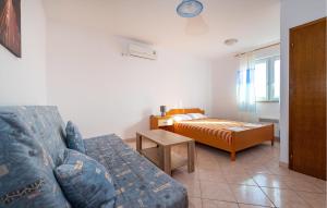 4 Bedroom Lovely Apartment In Krusevo