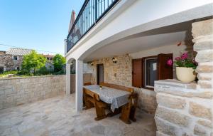 Lovely Home In Slivnica With Wifi