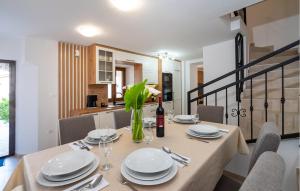 Lovely Home In Slivnica With Wifi