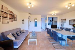 Beau 3 pièces avec jardinet et cour, 5 min plages - Ubytování bez kategorie ve městě Propriano