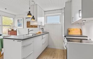 2 Bedroom Nice Home In Fjerritslev