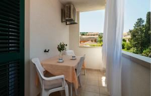 Gorgeous Apartment In Supetar With Wifi