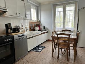 762 - Maison bretonne à moins de 2 kms des Plages.