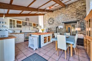 Polean Farm Old Farmhouse - With Large Jacuzzi, Games Room, Near the Sea and with Free Access to a Nearby Pool