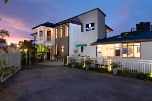 Hill Paradise Hanthana