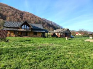 Садиба Федорчуків За рікою1