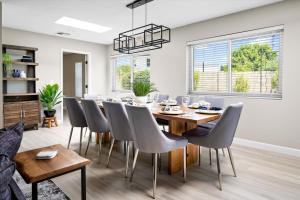 Pickleball-Basketball-HeatedPool-Games-2MasterBRs